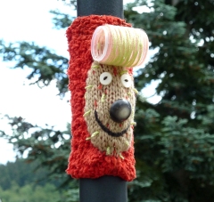 Knitted lamp post feature at Freudenberg