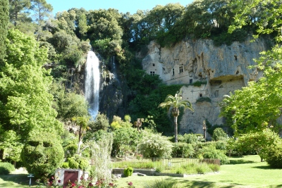 Villacroze cascade