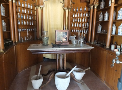 Zuheros museum apothecary