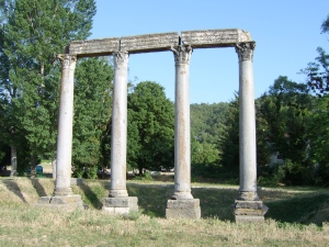 Roman columns Riez