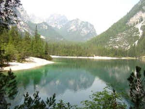 Lago di Braies in Dolomites