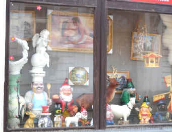 Slavonice - Vietnamese shop window